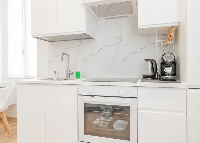 H11 Liberty In Riviera *